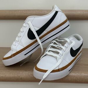 Nike Court Legacy Sneakers